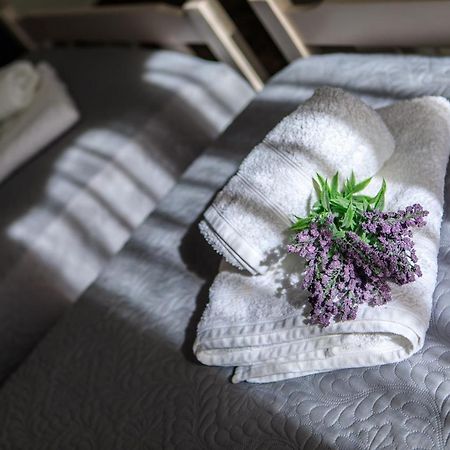 Pansion Kaloyiannis Hotell Patitírion Eksteriør bilde